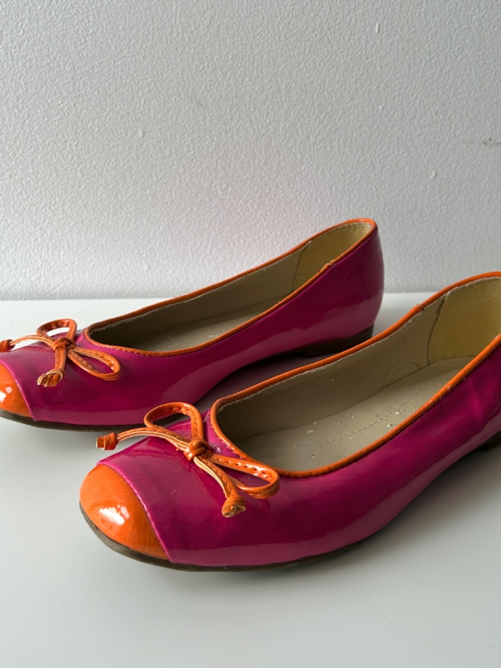 Pink and orange ballet flats in patent leather - Picture 3 of 6